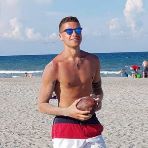 Meet your Posher, Simon